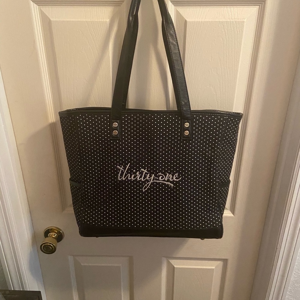 COPY - Thirty-One Cindy Tote and two table cloths
